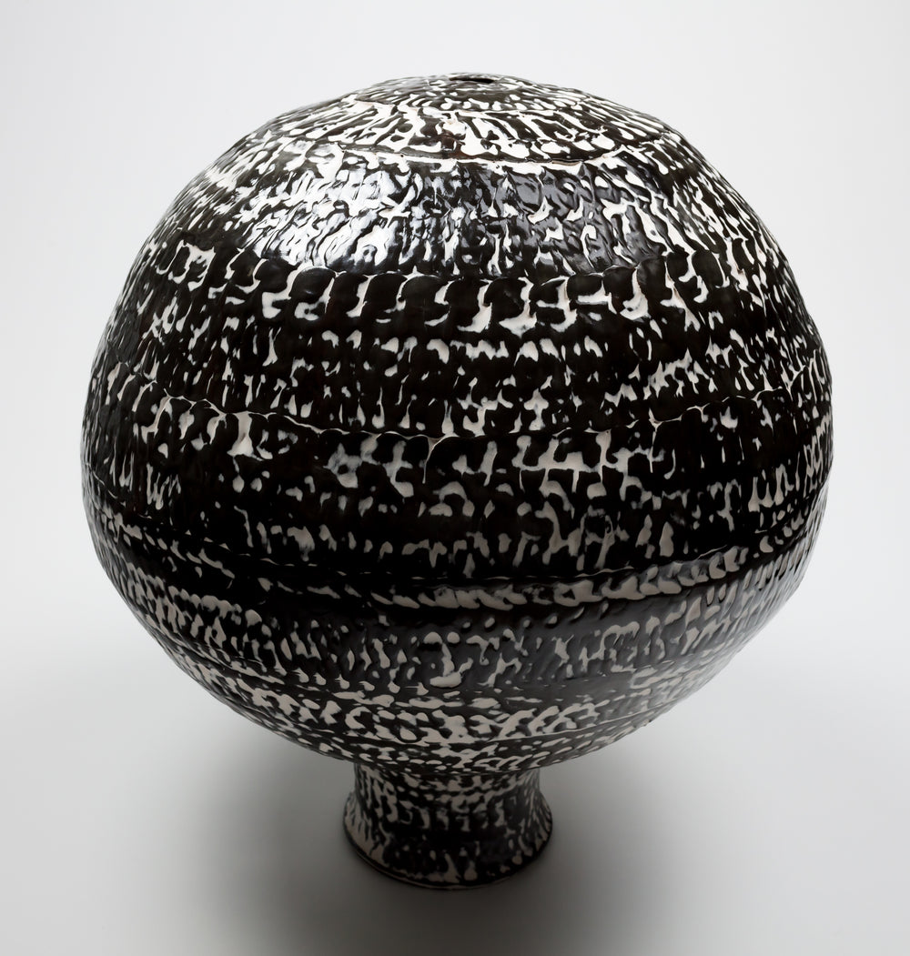 Black and white vessel, 2017.